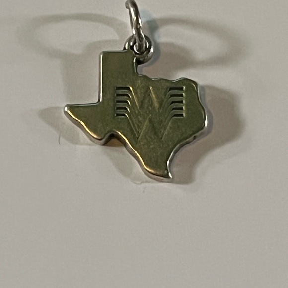 What! A! Burger! In Texas!! Cute charm for your collection - Picture 2 of 5